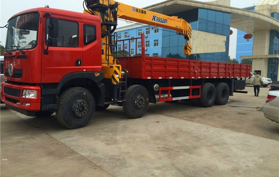 如何正確的選購(gòu)隨車吊