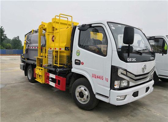 程力國(guó)六餐廚垃圾車可上藍(lán)牌