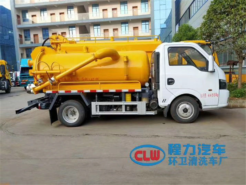 帶你看藍(lán)牌高端吸污車11.69萬起