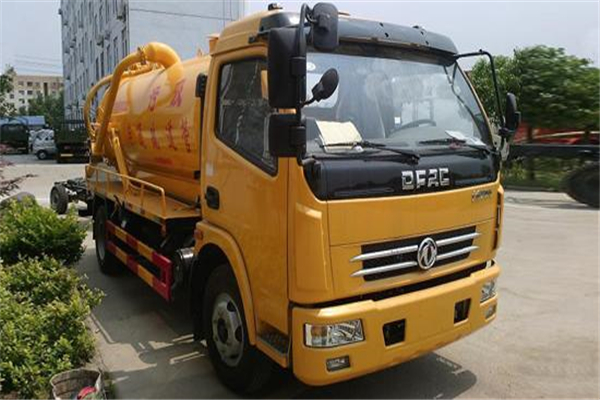 熱銷的東風(fēng)多利卡D9與大、小多利卡這三款吸污車很有區(qū)別