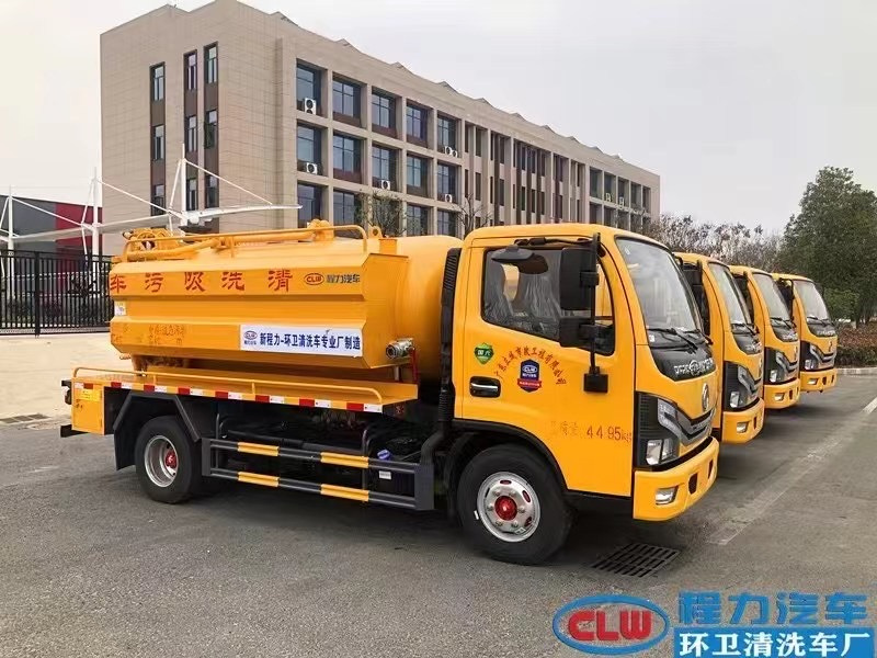 東風大多利卡清洗吸污車高壓部分采用德國品孚215L /min 22MPa高壓泵