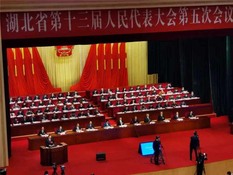 程力專汽2021年確定85億產(chǎn)值目標(biāo)，湖北省政協(xié)委員、隨州市人大代表程力集團(tuán)總經(jīng)理程阿羅出席“兩會(huì)”力推隨州專汽應(yīng)急產(chǎn)業(yè)雙核發(fā)展