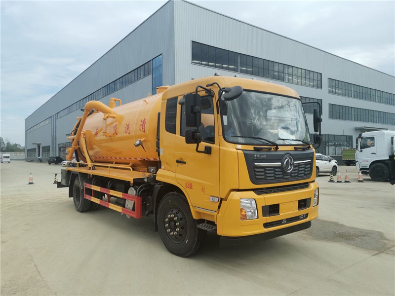 吸糞車中的顏值擔(dān)當(dāng)：東風(fēng)多利卡吸糞車