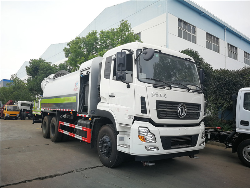 東風小多利卡抑塵車顏色靚麗，專家設計，是市面上最養眼的抑塵車