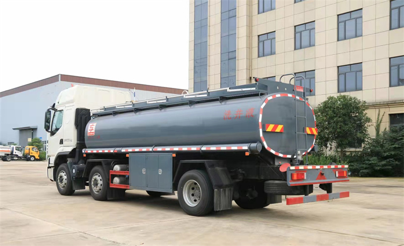 柳汽H5高端17.6方不銹鋼減水劑運(yùn)輸車