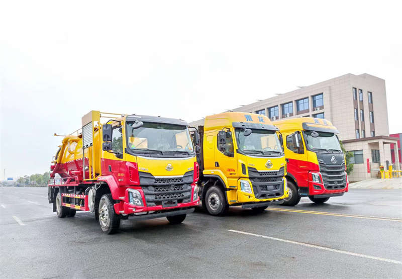 東風(fēng)柳汽單橋，后八輪，前四后八清洗吸污全系現(xiàn)車