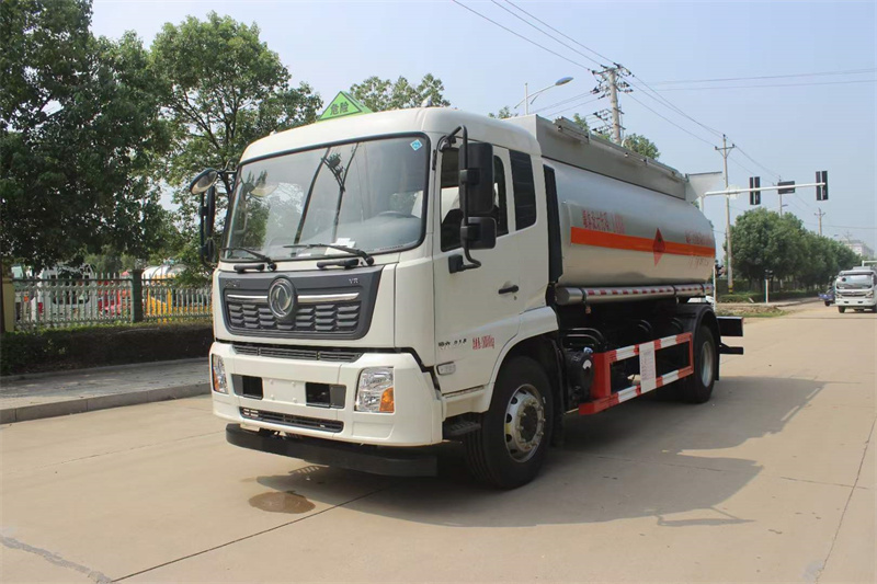 東風(fēng)天錦易燃液體罐式運(yùn)輸車