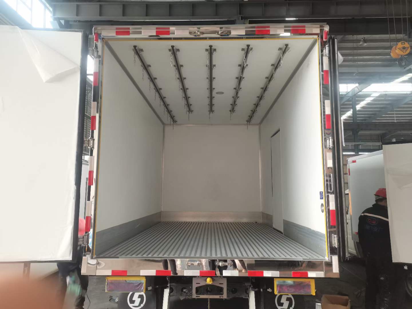 冷藏車為什么要裝通風(fēng)槽