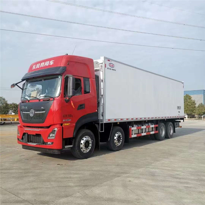 東風(fēng)前四后八9.5米冷藏車