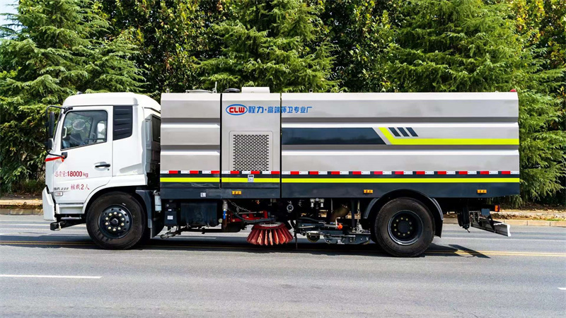 行業(yè)首創(chuàng)程力單發(fā)洗掃車五大優(yōu)勢(shì)